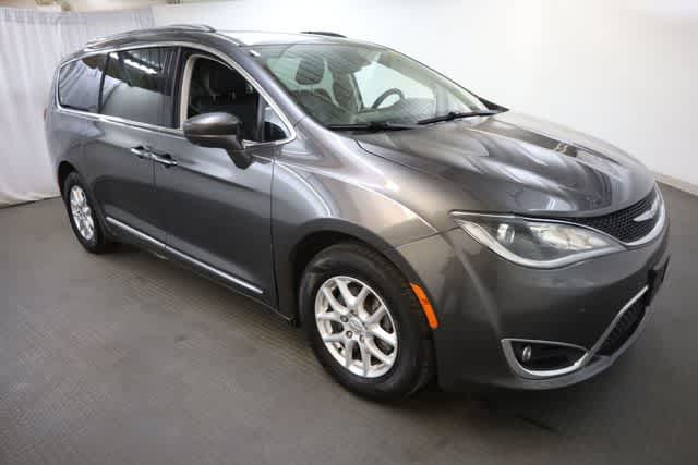 Thumbnail: 2020 Chrysler Pacifica - 10