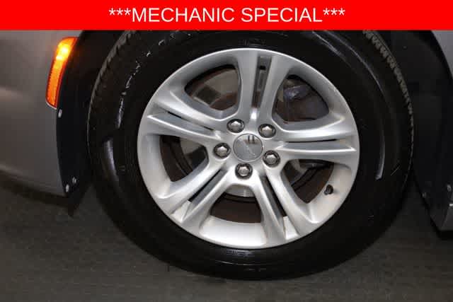 Thumbnail: 2015 Dodge Charger - 33