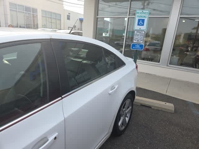 Thumbnail: 2014 Chevrolet Cruze - 4