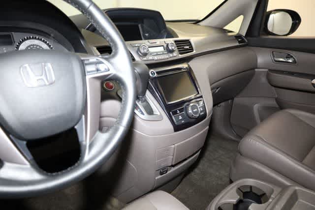 Thumbnail: 2014 Honda Odyssey - 16