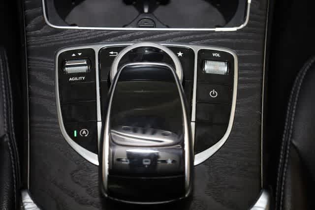 Thumbnail: 2015 Mercedes-Benz C-Class - 29