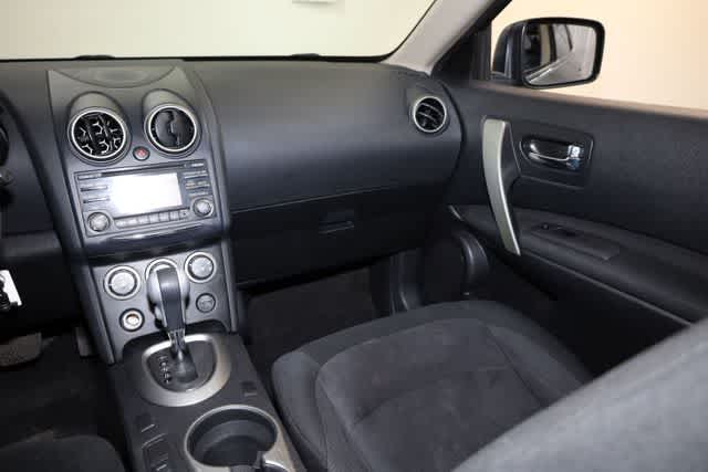 Thumbnail: 2013 Nissan Rogue - 22