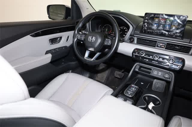 Thumbnail: 2024 Honda Pilot - 16