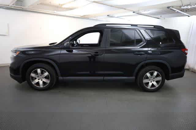 Thumbnail: 2023 Honda Pilot - 3