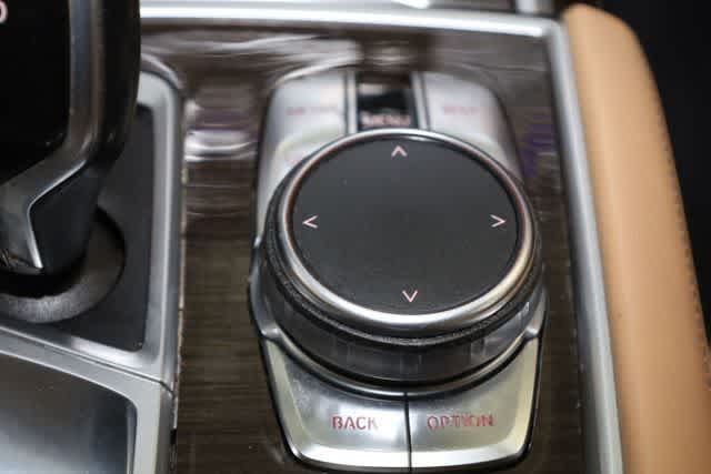 Thumbnail: 2016 BMW 7 Series - 35