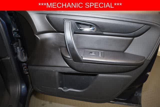 Thumbnail: 2016 GMC Acadia - 31