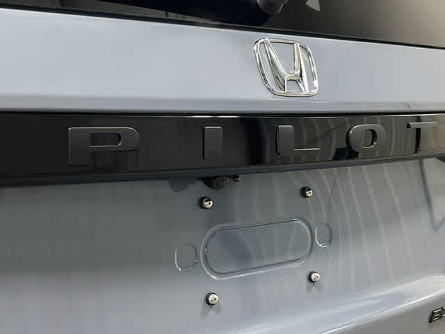 Thumbnail: 2026 Honda Pilot - 7