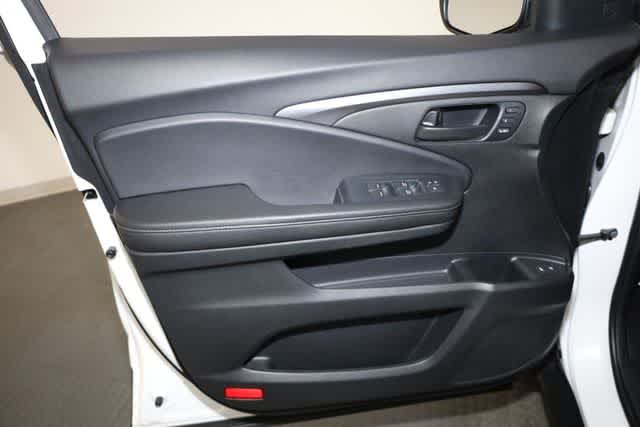 Thumbnail: 2023 Honda Passport - 13