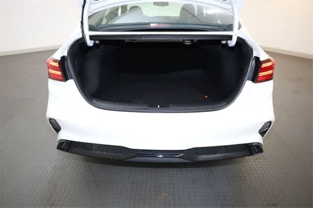 Thumbnail: 2023 Kia Forte - 35