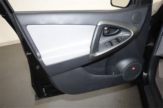 Thumbnail: 2011 Toyota RAV4 - 13