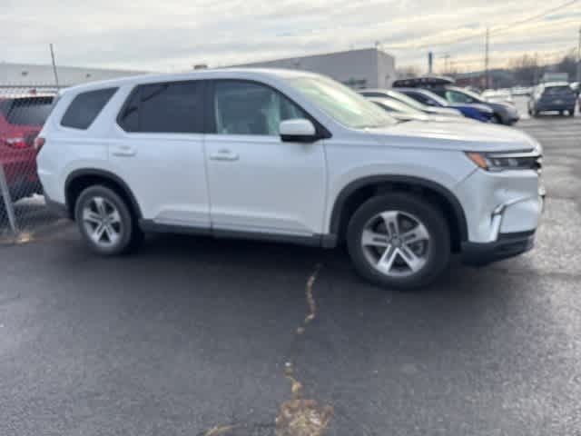 Thumbnail: 2023 Honda Pilot - 13