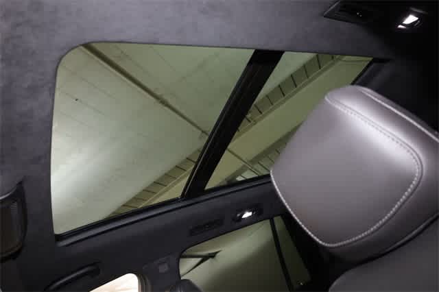 Thumbnail: 2022 Cadillac XT6 - 27