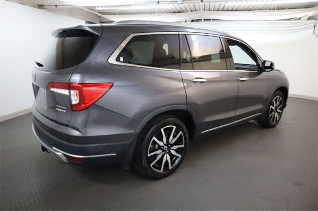 Thumbnail: 2019 Honda Pilot - 9