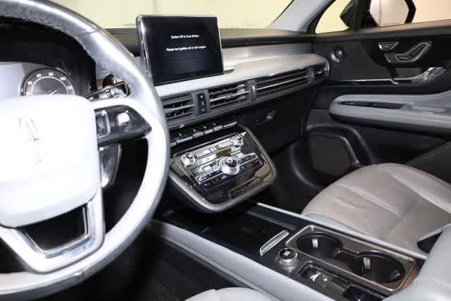 Thumbnail: 2020 Lincoln Corsair - 23