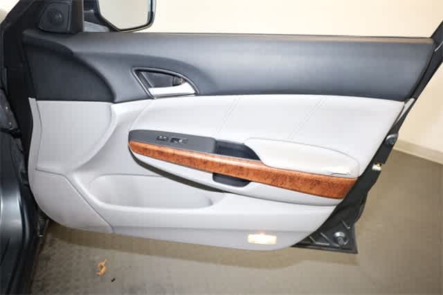 Thumbnail: 2011 Honda Accord - 24