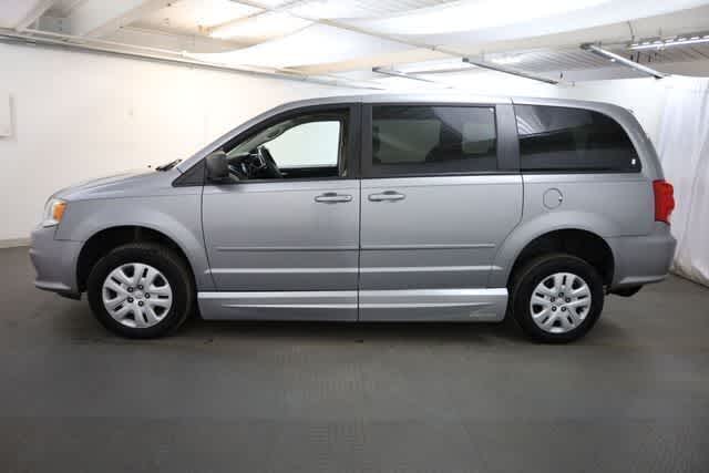 Thumbnail: 2015 Dodge Grand Caravan - 3