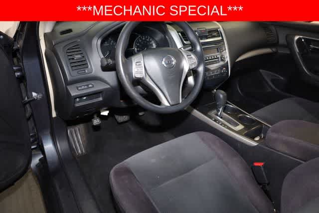 Thumbnail: 2013 Nissan Altima - 14