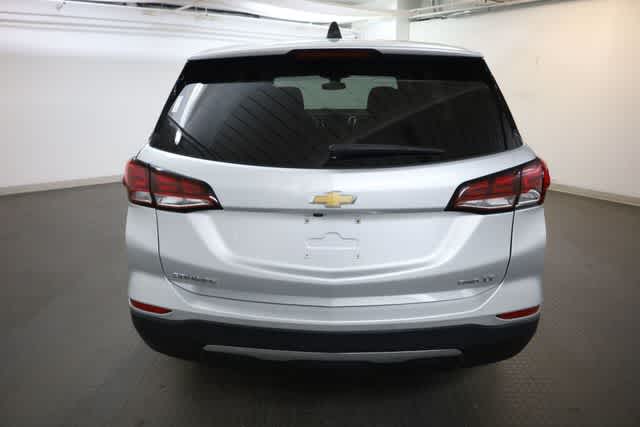 Thumbnail: 2022 Chevrolet Equinox - 6