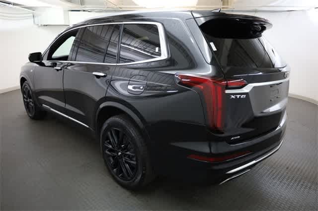 Thumbnail: 2022 Cadillac XT6 - 4