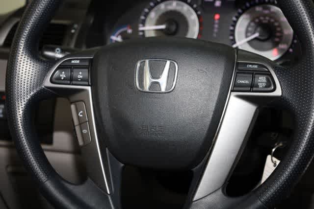 Thumbnail: 2012 Honda Odyssey - 28