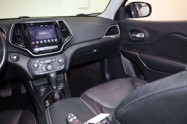 Thumbnail: 2019 Jeep Cherokee - 23