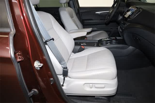 Thumbnail: 2019 Honda Passport - 21