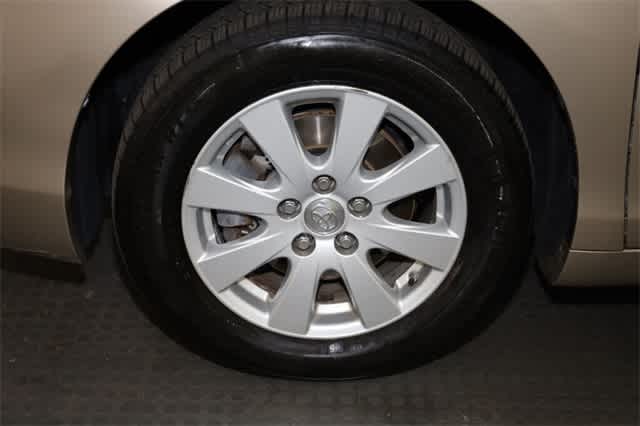 Thumbnail: 2009 Toyota Camry - 32