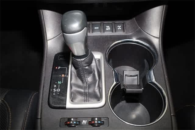 Thumbnail: 2019 Toyota Highlander - 34