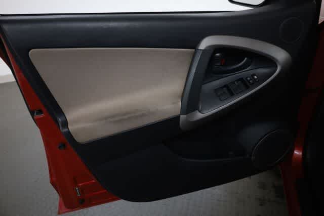 Thumbnail: 2008 Toyota RAV4 - 13