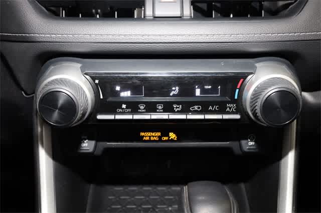 Thumbnail: 2022 Toyota RAV4 - 29