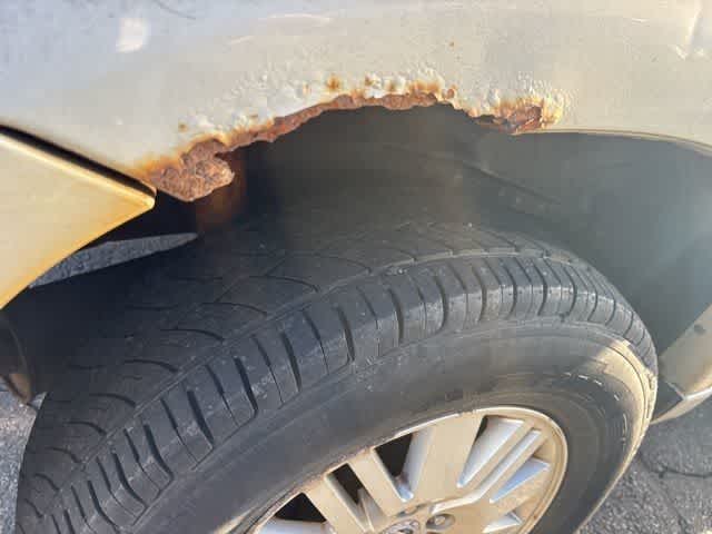 Thumbnail: 2007 Mercury Mariner - 6