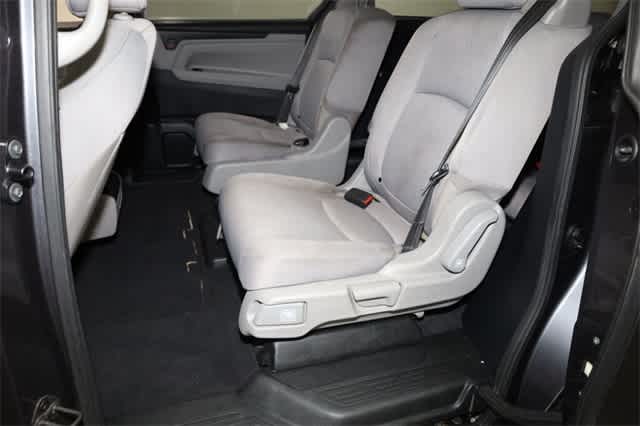 Thumbnail: 2020 Honda Odyssey - 21