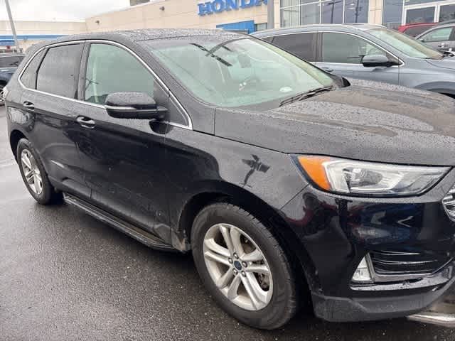 2020 Ford Edge  16