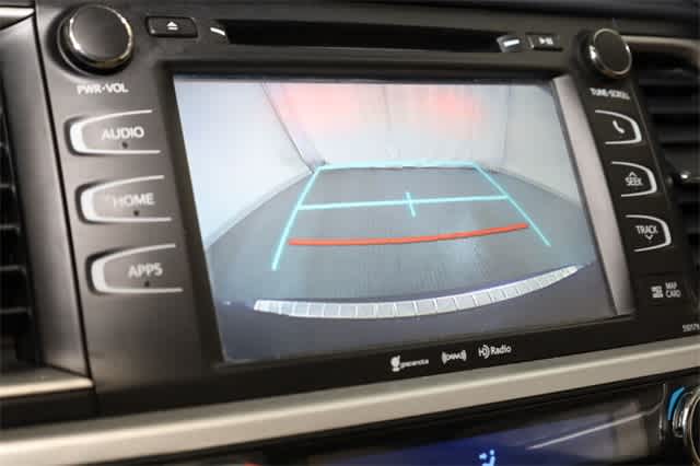 Thumbnail: 2018 Toyota Highlander - 24