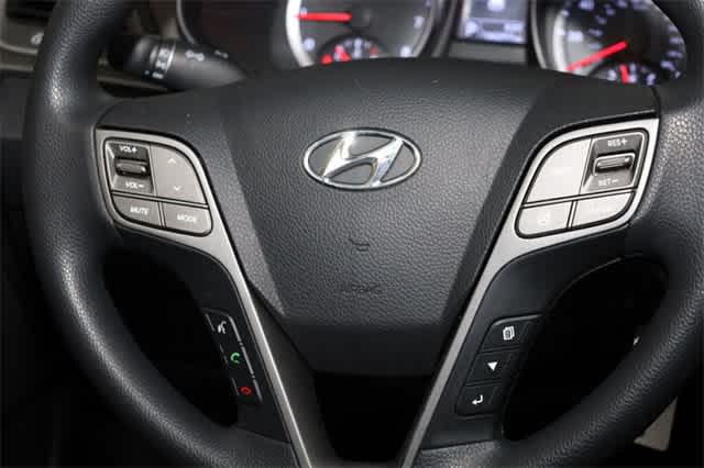 Thumbnail: 2013 Hyundai Santa Fe - 30