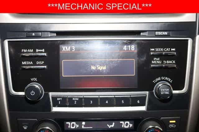 Thumbnail: 2017 Nissan Altima - 28