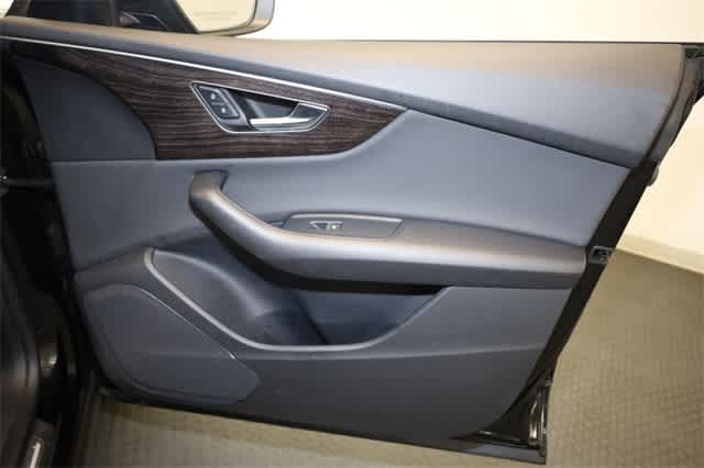 2022 Audi Q8 Premium 22