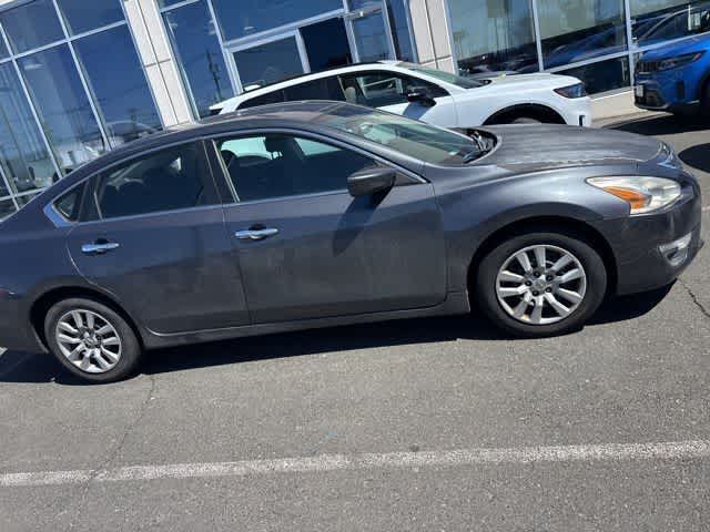 Thumbnail: 2013 Nissan Altima - 17