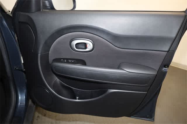 Thumbnail: 2015 Kia Soul - 22