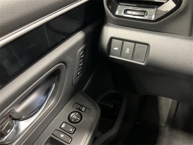 2025 Honda Pilot Touring 17