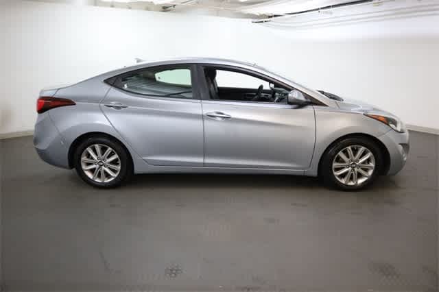 Thumbnail: 2016 Hyundai Elantra - 9