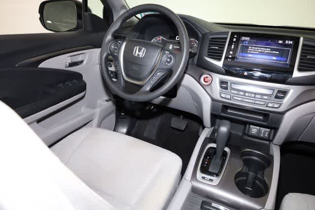 Thumbnail: 2017 Honda Pilot - 22