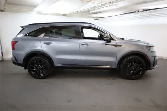 Thumbnail: 2021 Kia Sorento - 9