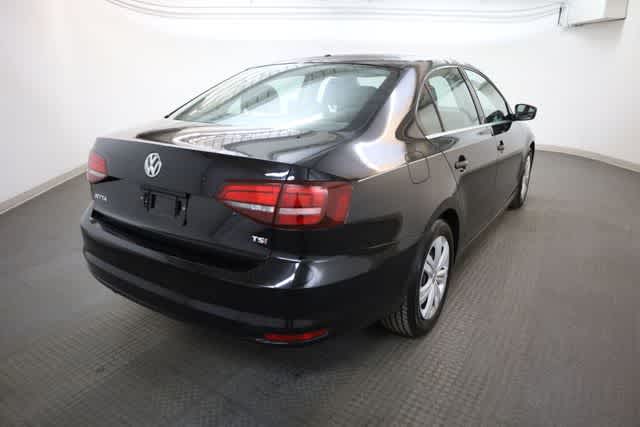 Thumbnail: 2017 Volkswagen Jetta - 7