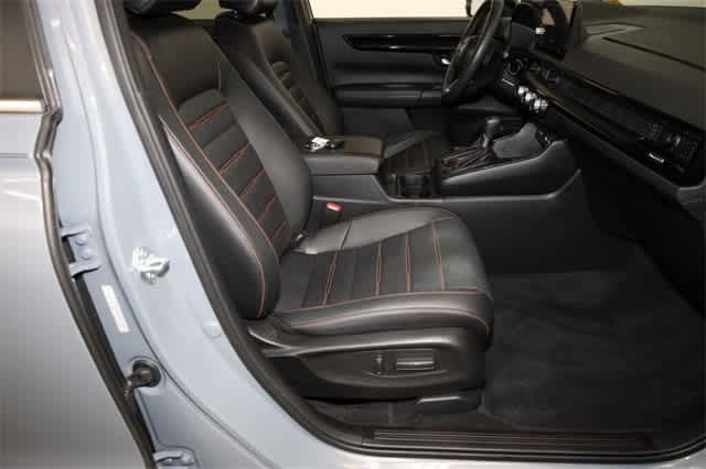 Thumbnail: 2023 Honda CR-V - 21