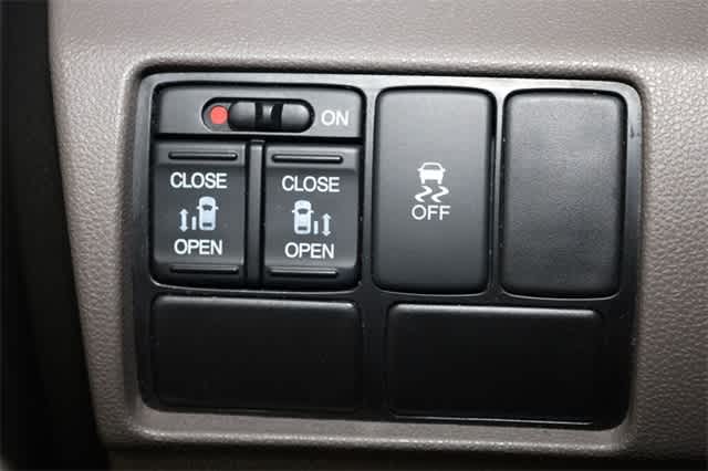 2015 Honda Odyssey EX 27