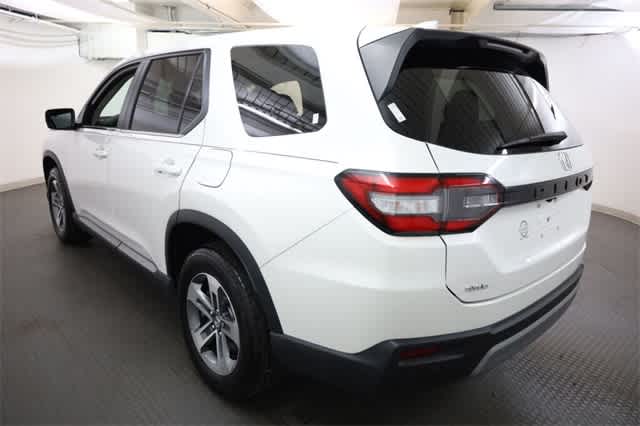 Thumbnail: 2024 Honda Pilot - 4
