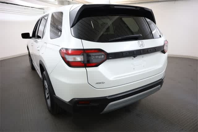 Thumbnail: 2023 Honda Pilot - 5