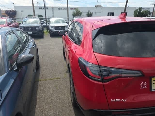 Thumbnail: 2023 Honda HR-V - 10