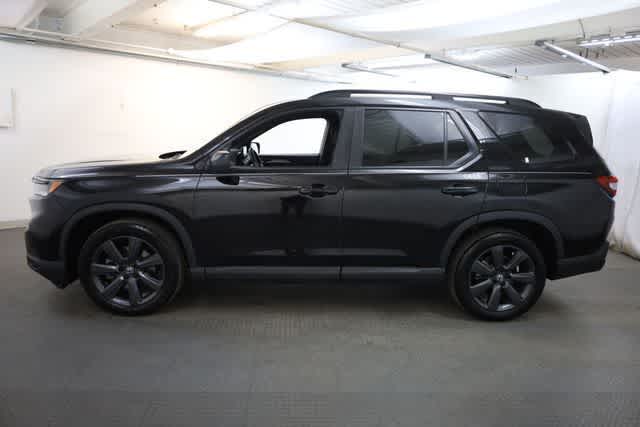 Thumbnail: 2023 Honda Pilot - 3